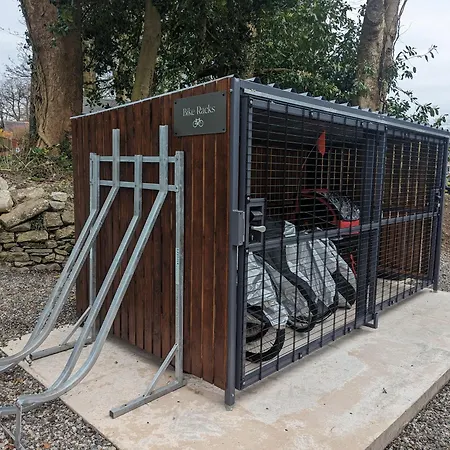 Апартаменты The Alfred Stone Cross Mansion Улверстон