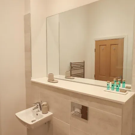 The Alfred Stone Cross Mansion Lejlighed *